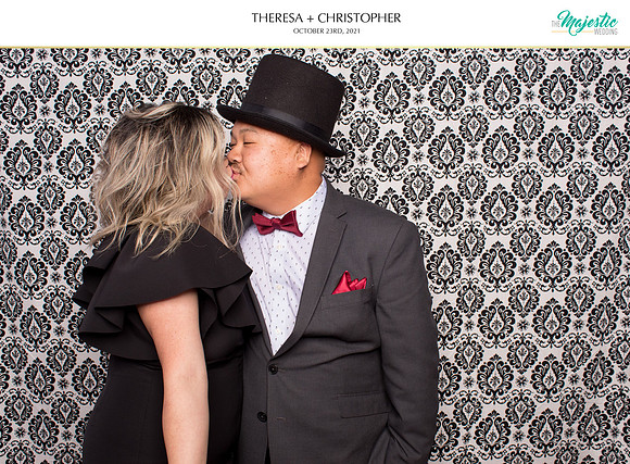 60097 - Theresa + Christopher Wedding Photobooth 2021