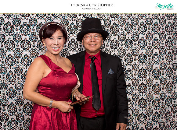 60398 - Theresa + Christopher Wedding Photobooth 2021