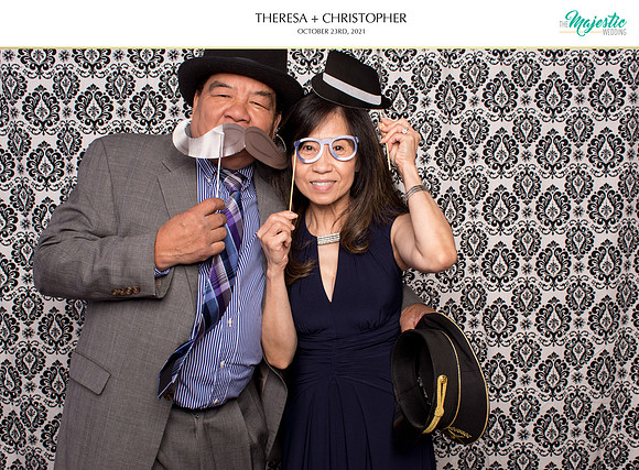 60296 - Theresa + Christopher Wedding Photobooth 2021
