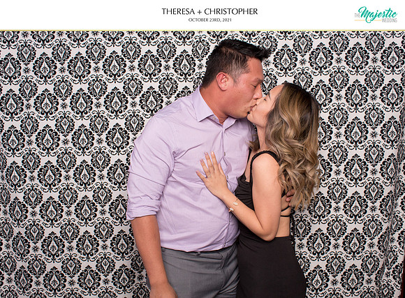 60071 - Theresa + Christopher Wedding Photobooth 2021