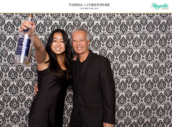 60420 - Theresa + Christopher Wedding Photobooth 2021