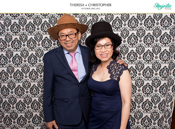 60174 - Theresa + Christopher Wedding Photobooth 2021