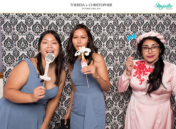 60384 - Theresa + Christopher Wedding Photobooth 2021