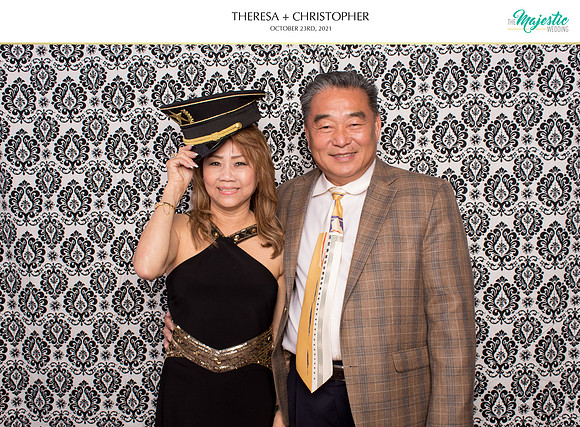 60146 - Theresa + Christopher Wedding Photobooth 2021