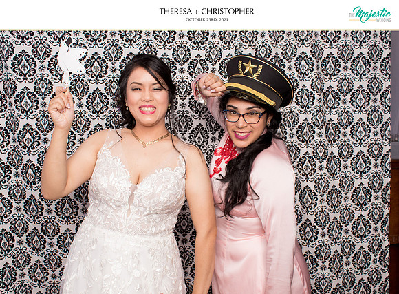 60395 - Theresa + Christopher Wedding Photobooth 2021