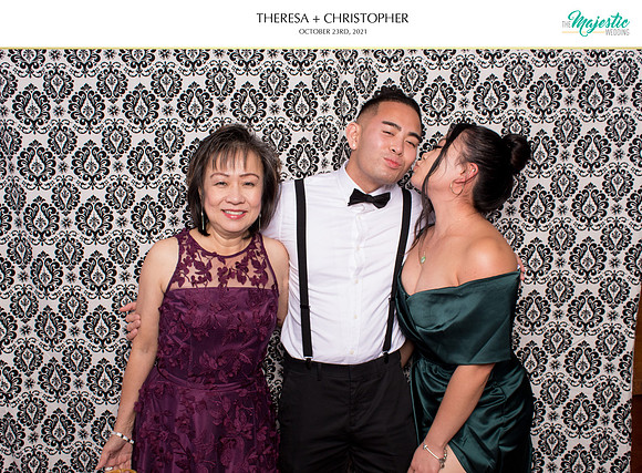 60253 - Theresa + Christopher Wedding Photobooth 2021