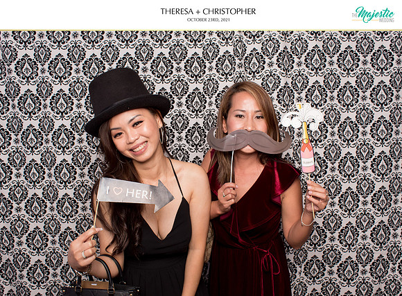60290 - Theresa + Christopher Wedding Photobooth 2021