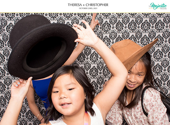 60301 - Theresa + Christopher Wedding Photobooth 2021