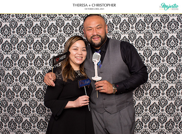 60156 - Theresa + Christopher Wedding Photobooth 2021