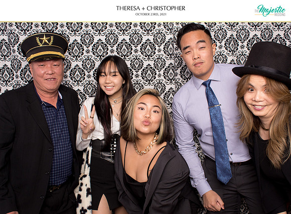 60354 - Theresa + Christopher Wedding Photobooth 2021