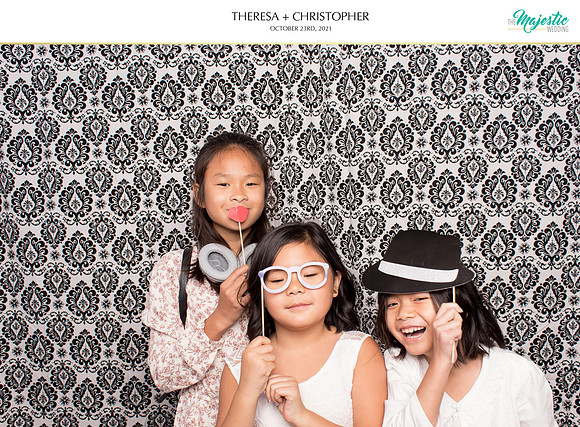 60131 - Theresa + Christopher Wedding Photobooth 2021
