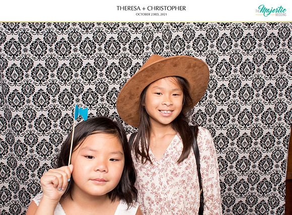 60247 - Theresa + Christopher Wedding Photobooth 2021