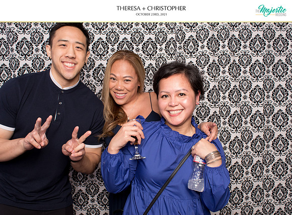 60361 - Theresa + Christopher Wedding Photobooth 2021