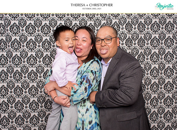 60369 - Theresa + Christopher Wedding Photobooth 2021