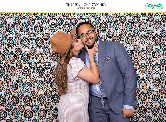 60313 - Theresa + Christopher Wedding Photobooth 2021