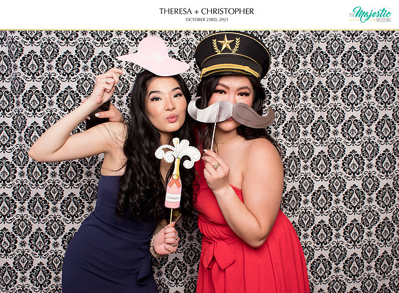 60365 - Theresa + Christopher Wedding Photobooth 2021