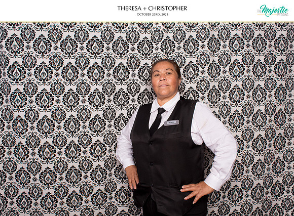 60433 - Theresa + Christopher Wedding Photobooth 2021
