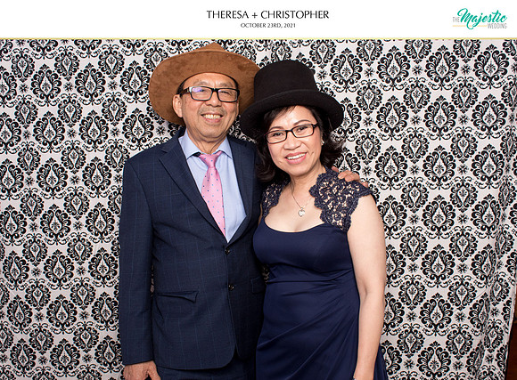 60175 - Theresa + Christopher Wedding Photobooth 2021