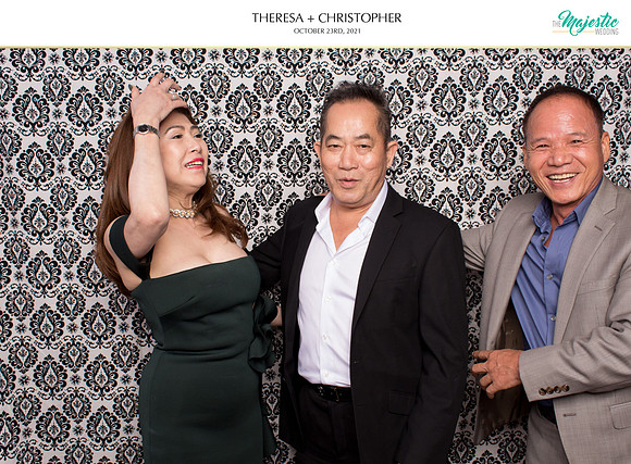 60041 - Theresa + Christopher Wedding Photobooth 2021