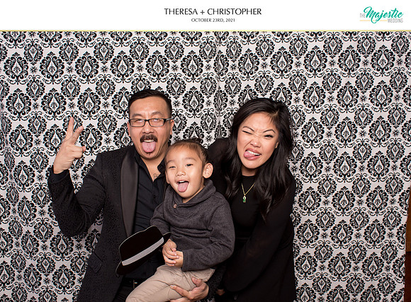 60214 - Theresa + Christopher Wedding Photobooth 2021