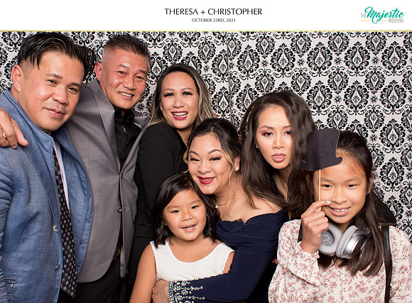 60134 - Theresa + Christopher Wedding Photobooth 2021