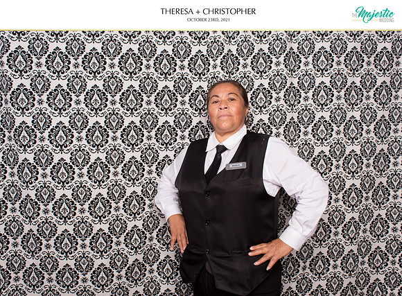60432 - Theresa + Christopher Wedding Photobooth 2021