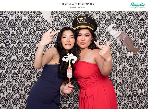60367 - Theresa + Christopher Wedding Photobooth 2021