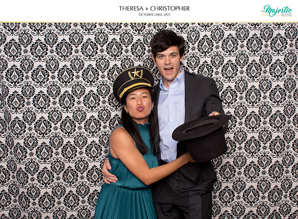 60232 - Theresa + Christopher Wedding Photobooth 2021