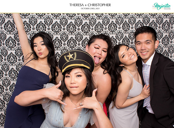 60427 - Theresa + Christopher Wedding Photobooth 2021