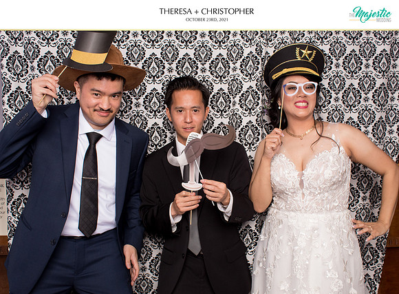 60390 - Theresa + Christopher Wedding Photobooth 2021