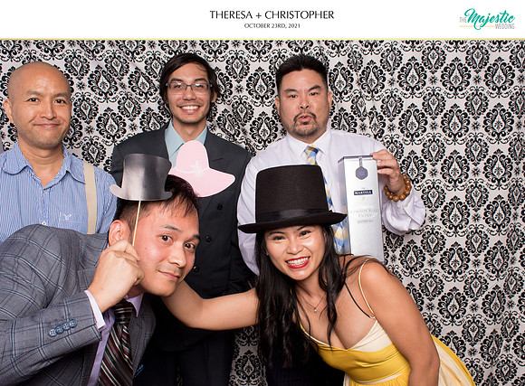 60278 - Theresa + Christopher Wedding Photobooth 2021