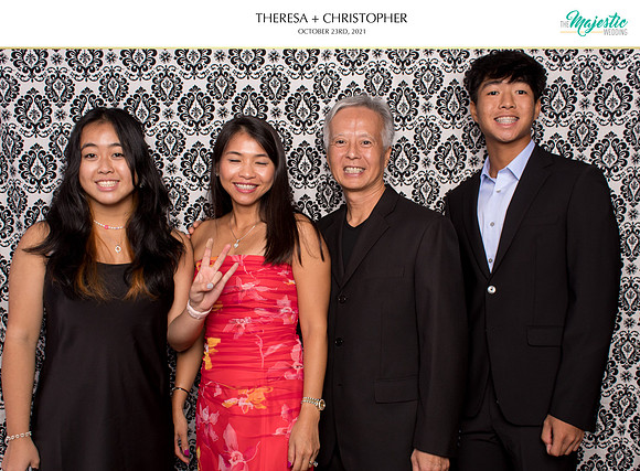 60061 - Theresa + Christopher Wedding Photobooth 2021