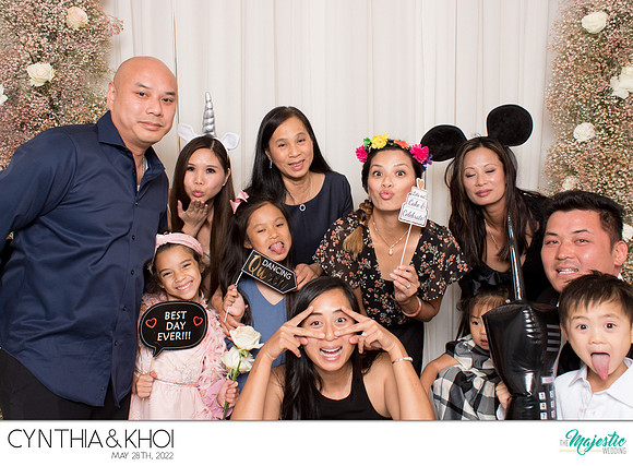 20149 - Cynthia + Khoi Wedding Photobooth 2022