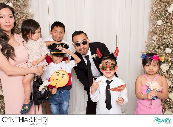 20182 - Cynthia + Khoi Wedding Photobooth 2022