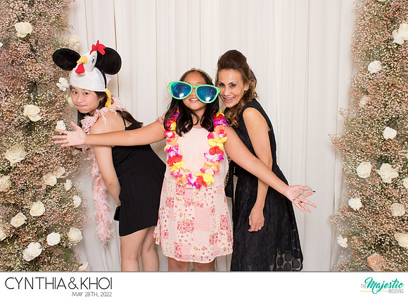 20248 - Cynthia + Khoi Wedding Photobooth 2022