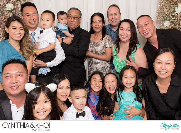 20160 - Cynthia + Khoi Wedding Photobooth 2022