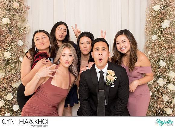 20007 - Cynthia + Khoi Wedding Photobooth 2022