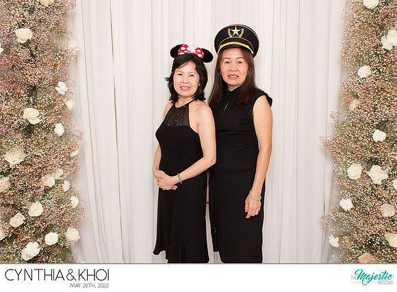 20223 - Cynthia + Khoi Wedding Photobooth 2022