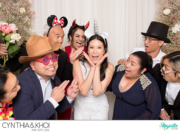 20275 - Cynthia + Khoi Wedding Photobooth 2022