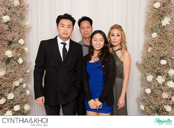 20117 - Cynthia + Khoi Wedding Photobooth 2022