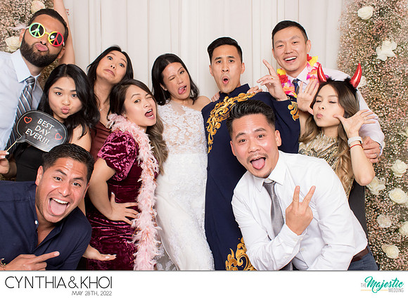 20088 - Cynthia + Khoi Wedding Photobooth 2022