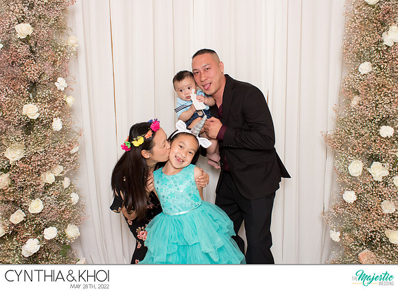 20151 - Cynthia + Khoi Wedding Photobooth 2022