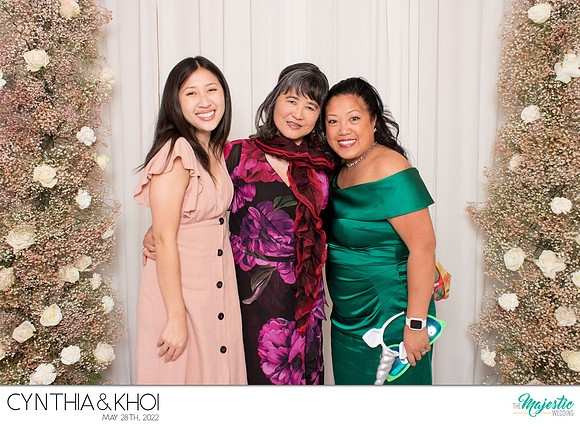 20128 - Cynthia + Khoi Wedding Photobooth 2022