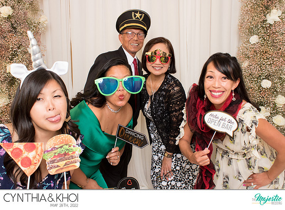 20037 - Cynthia + Khoi Wedding Photobooth 2022