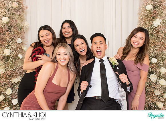 20008 - Cynthia + Khoi Wedding Photobooth 2022