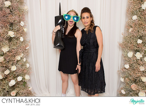 20240 - Cynthia + Khoi Wedding Photobooth 2022