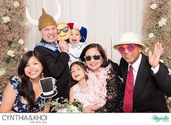 20112 - Cynthia + Khoi Wedding Photobooth 2022