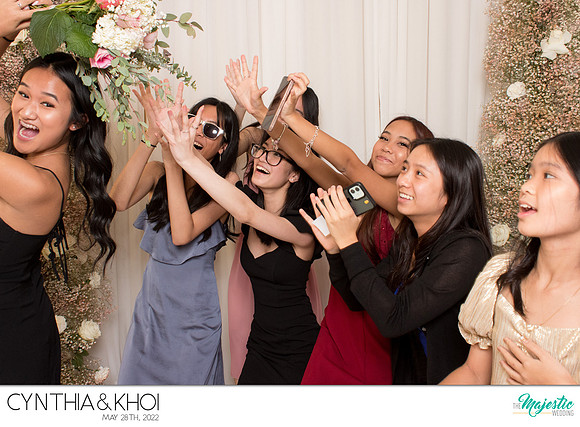 20047 - Cynthia + Khoi Wedding Photobooth 2022