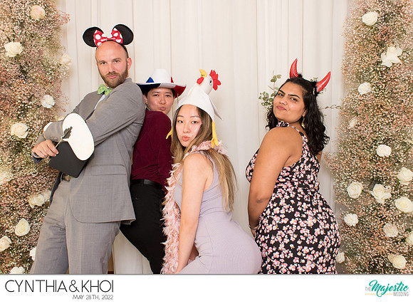 20019 - Cynthia + Khoi Wedding Photobooth 2022