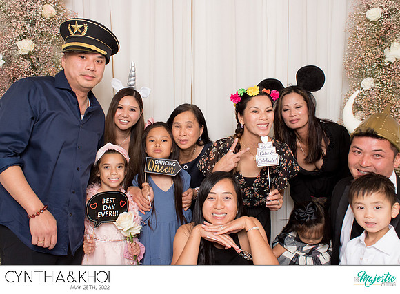 20148 - Cynthia + Khoi Wedding Photobooth 2022